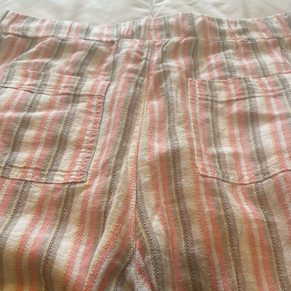 Darling shorts in medium. - Picture 6 of 6
